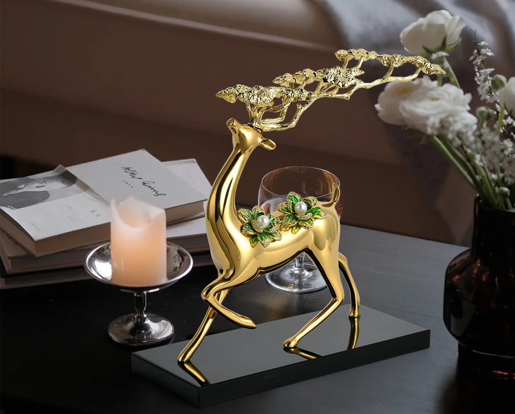 Leichte Luxus-Hirschornamente aus Kupfer